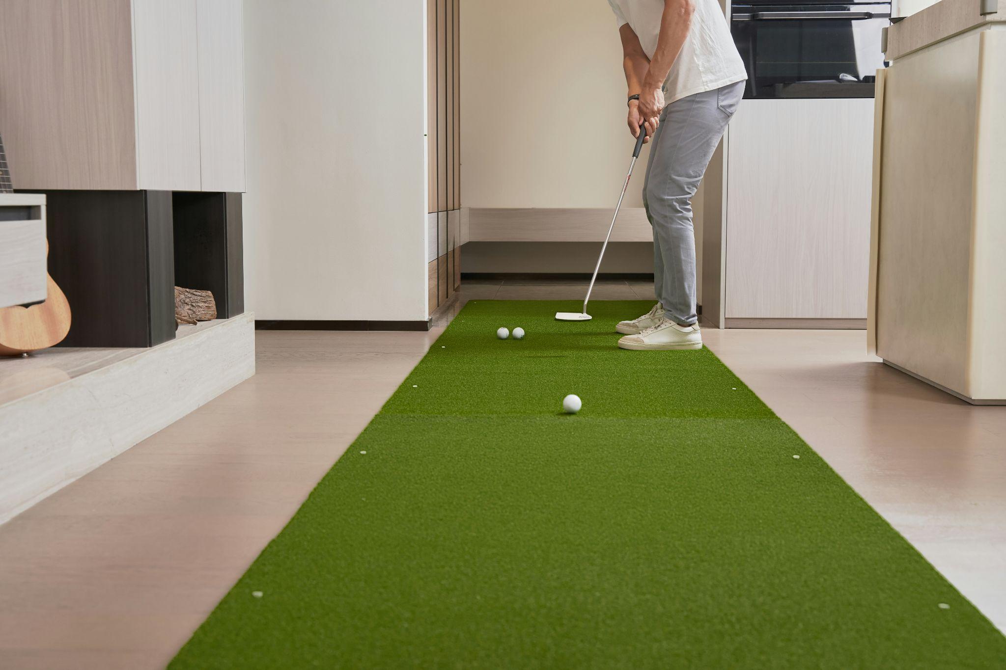 indoor golf